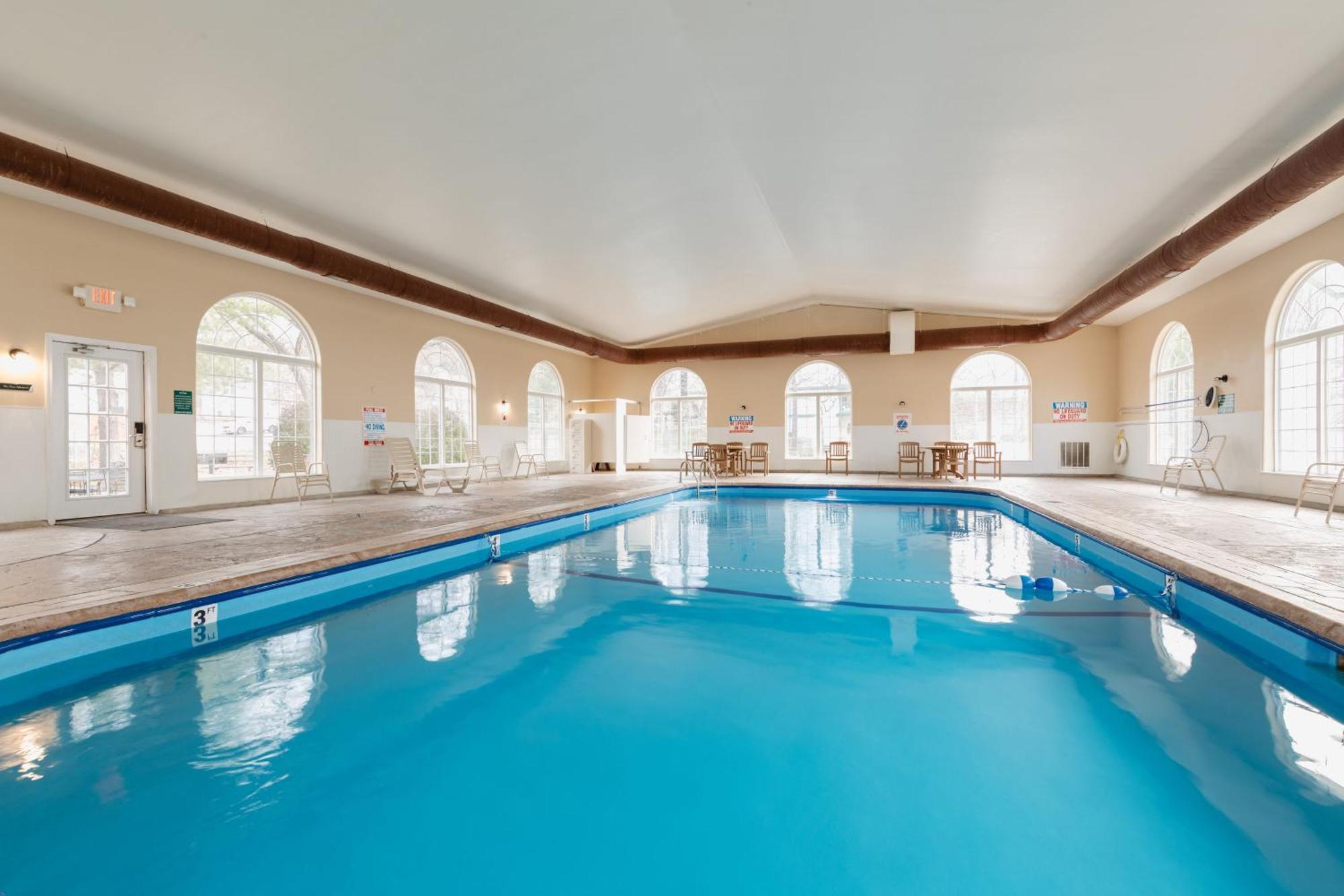 Carriage Place Hotel 2*