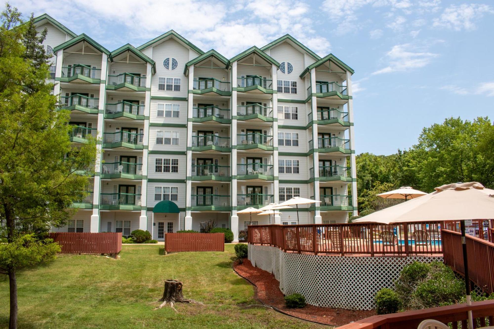 Carriage Place Hotel