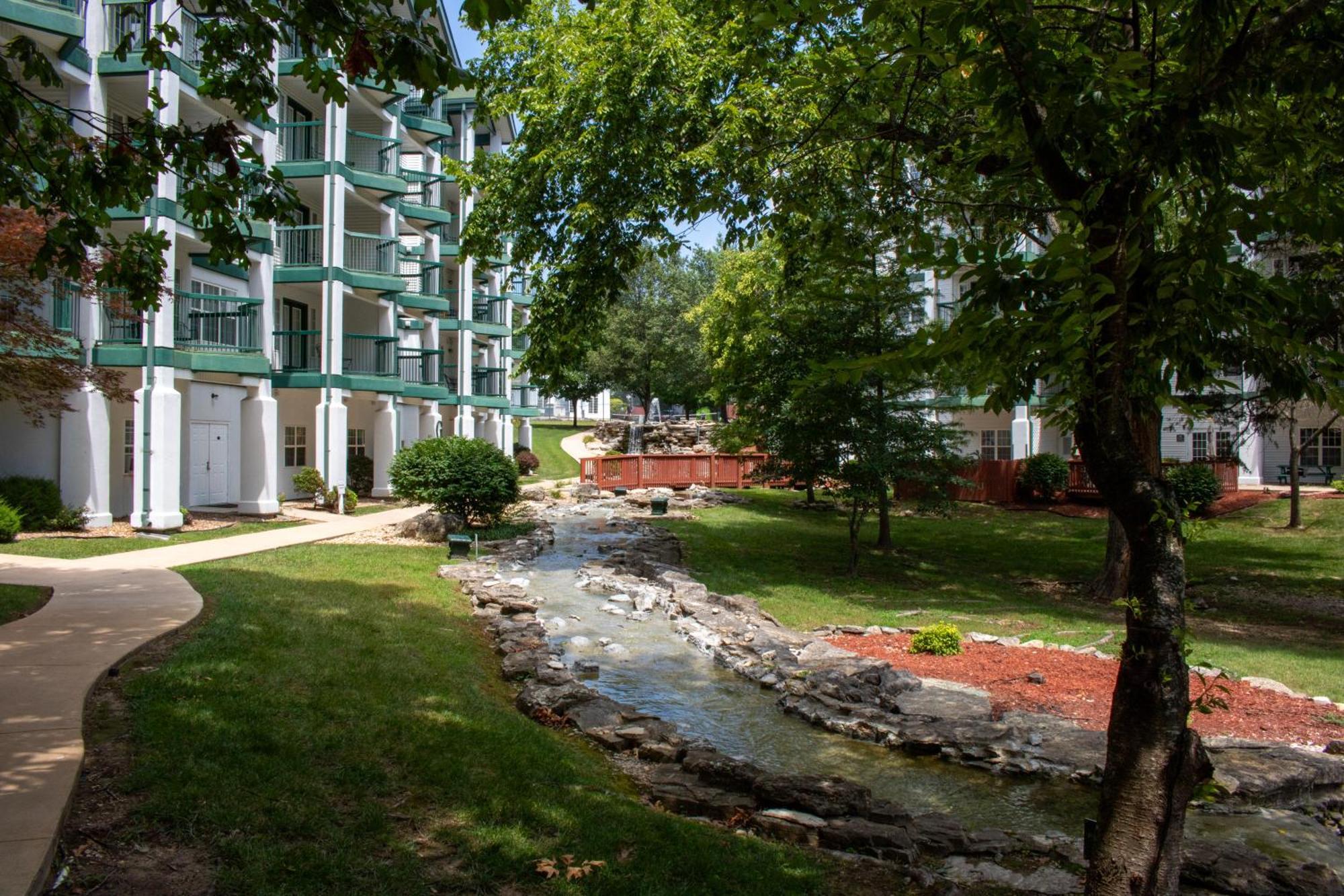 Carriage Place Hotel 2*
