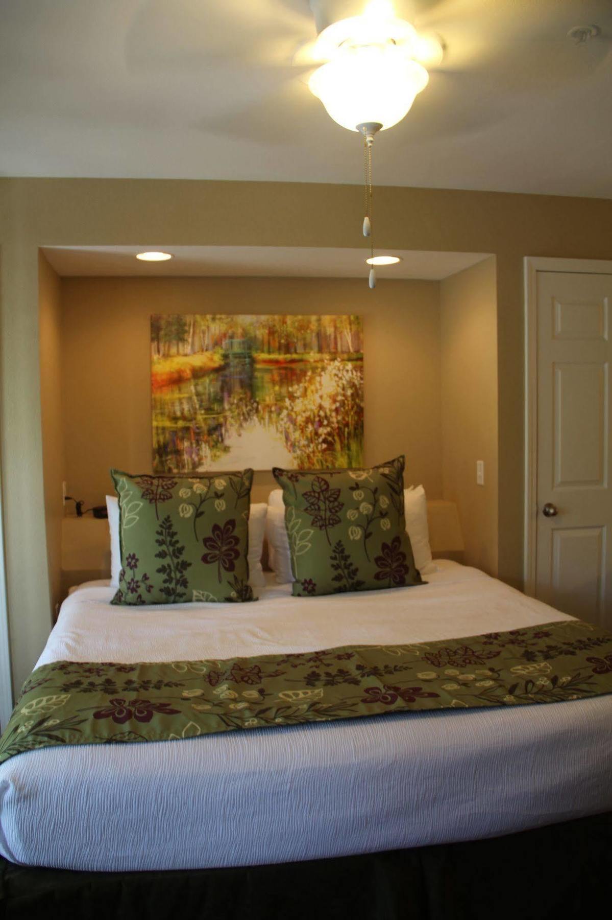 Carriage Place Branson
