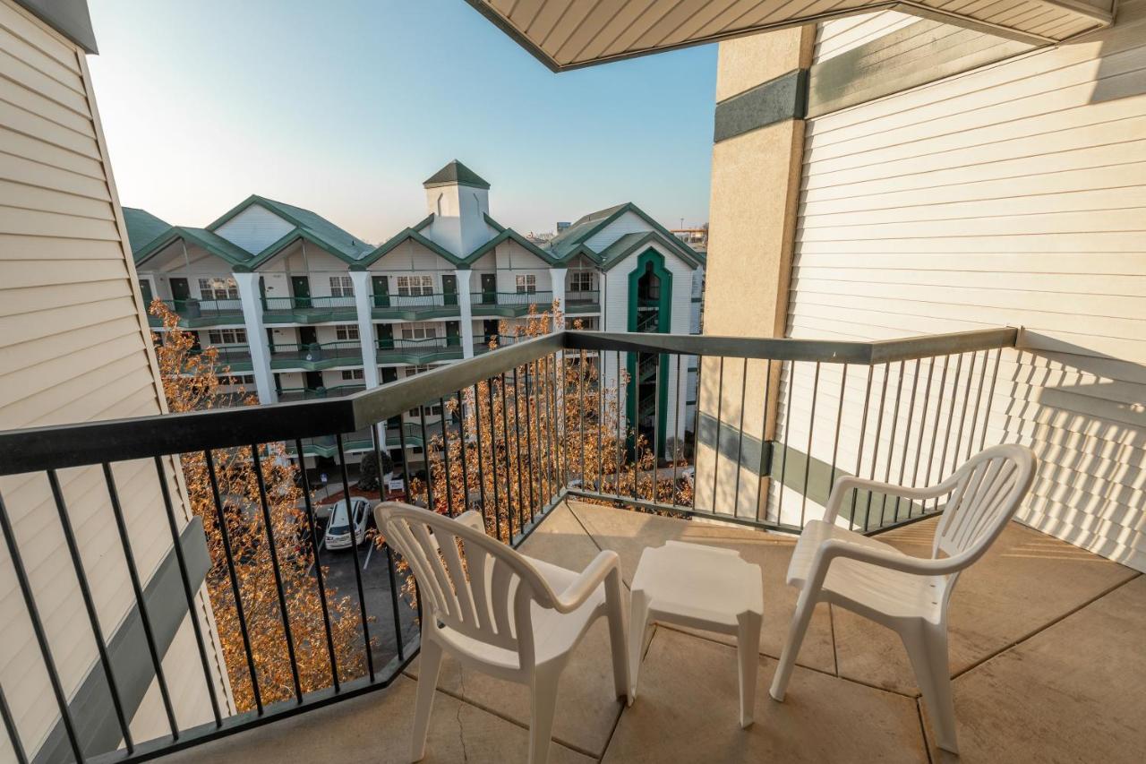 Carriage Place 2* Branson